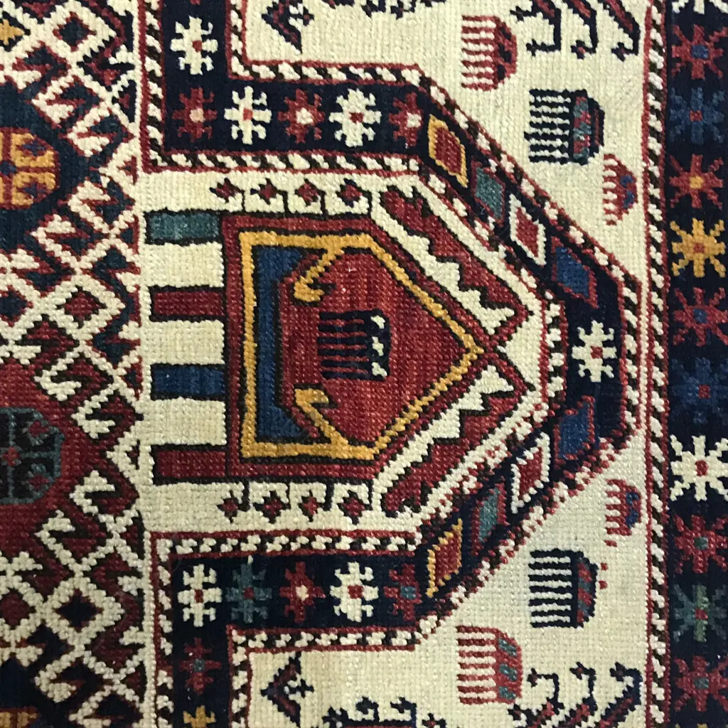 A Mihrabi Chukhanly, Shirvan prayer rug. Circa 1900. 173 x 105cm. Image 1++