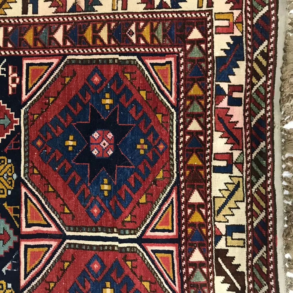A Bijov, Shirvan rug. Early 20thC. 184 x 123cm Image 1++