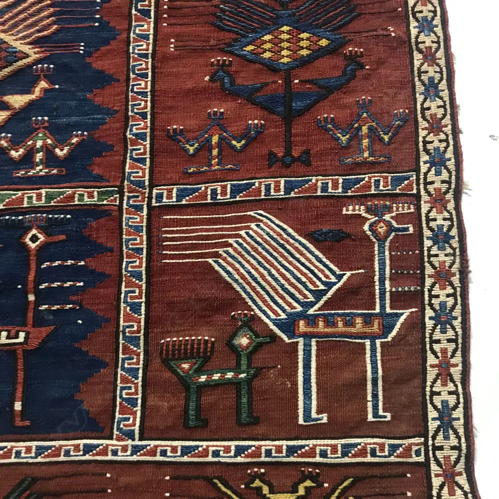 A Khizi Zili flatweave, Baku, Shirvan rug 195 x 128cm. Image 1++