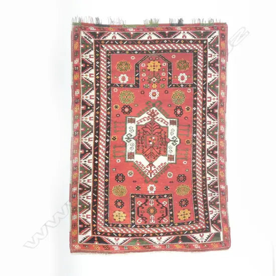 A Mihrabi Geychelli (Fakhraly Kazak) prayer rug. Late 19thC. 172 x 120cm.