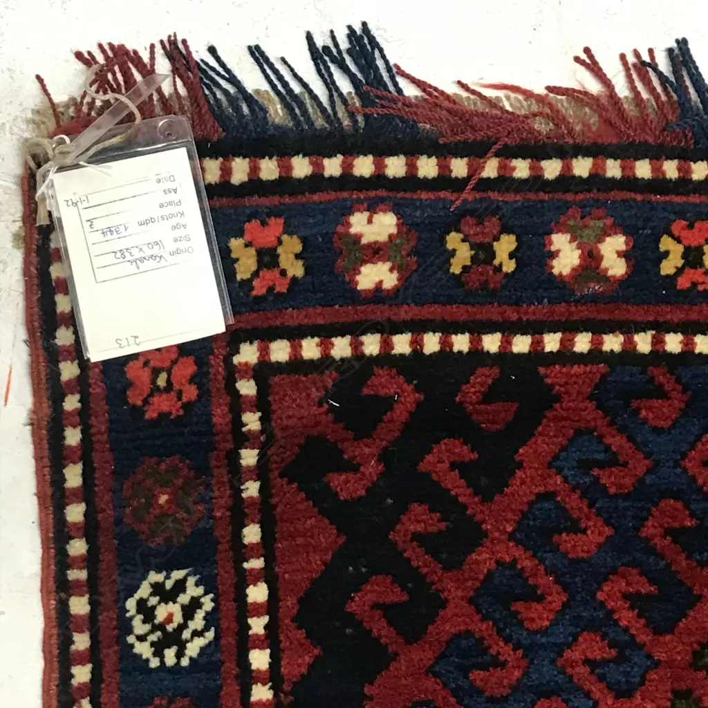 A Oisuzlu (so-called Borchalou Kazak) runner. First quarter 20thC. 382 x 160cm. Image 1++
