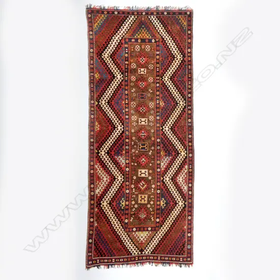 A Oisuzlu (so-called Borchalou Kazak) runner. First quarter 20thC. 382 x 160cm.