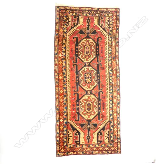 A Daryanur, Karabakh runner. First third of the 20thC. 318 x 144cm.