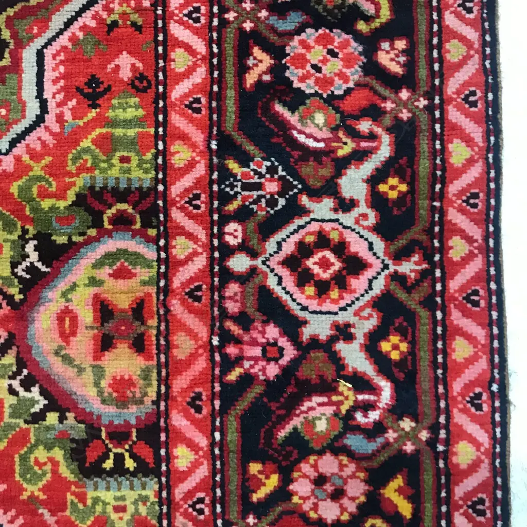 A large Gulmekhmer pattern Karabakh carpet. Beginning of the 20thC. 565 x 203cm. Image 1++