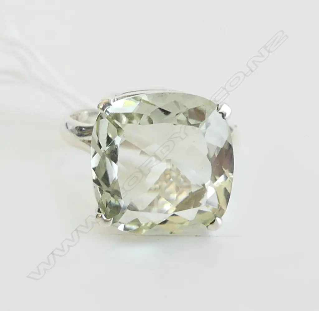 STG & GREEN AMETHYST RING SIZE P Image 1++