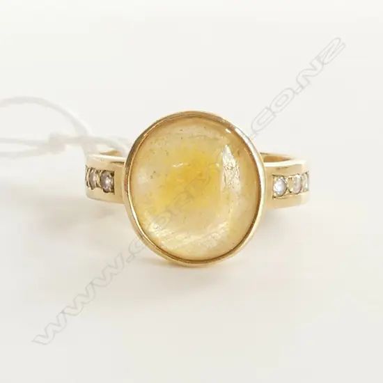 9ct & AMBER ? HEAVY DRESS RING 6.85gms
