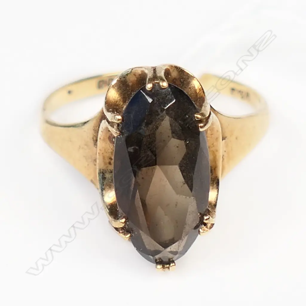 9CT GOLD RETRO SMOKY QUARTZ RING SIZE S Image 1++