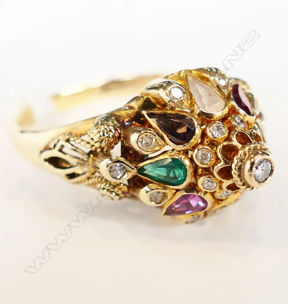 14ct VINTAGE GOLD & MULTI GEMSTONE PRINCESS RING 5.6gms Image 1++