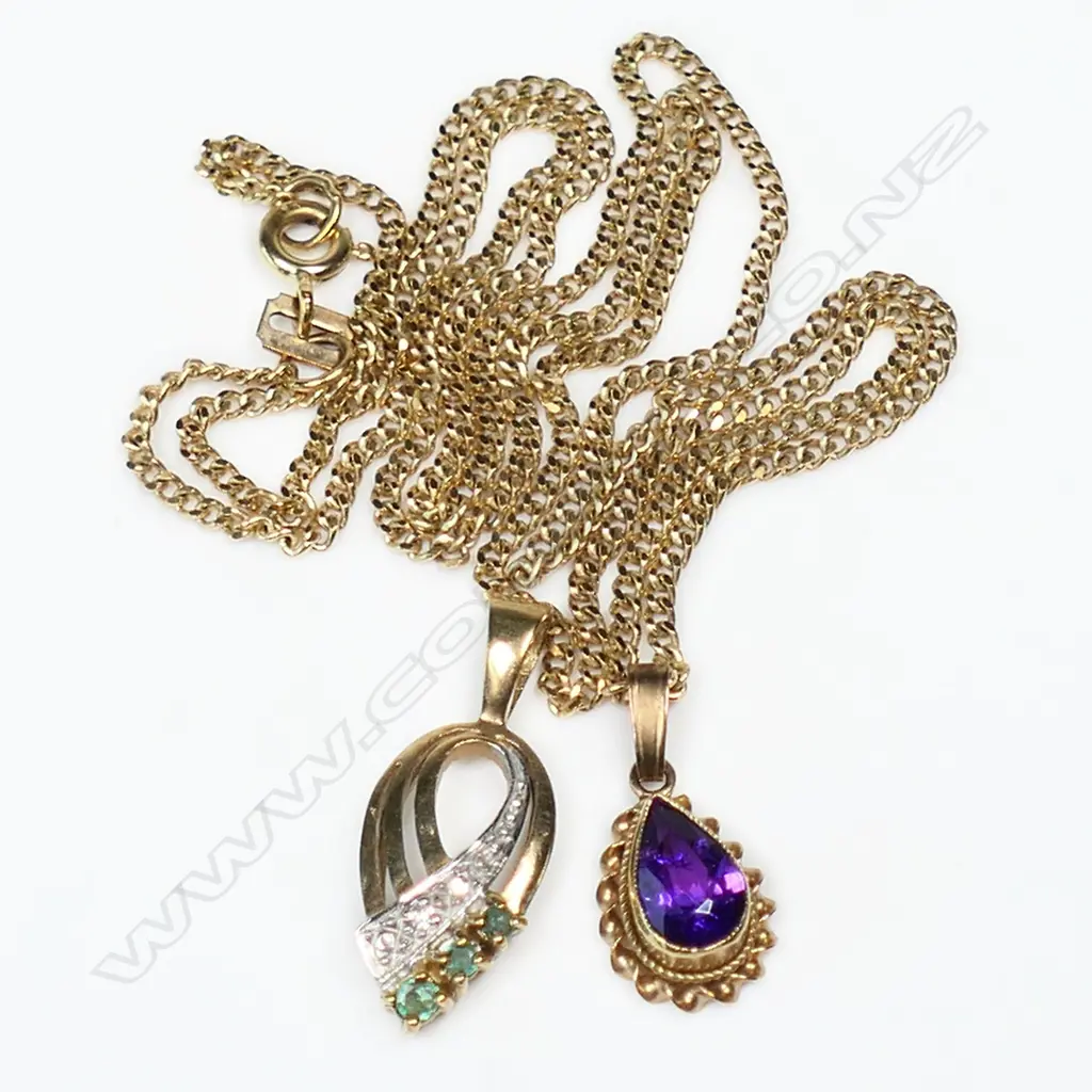 9CT GOLD CHAIN & AMETHYST PENDANT/9CT GOLD PENDANT 5.73gm Image 1++