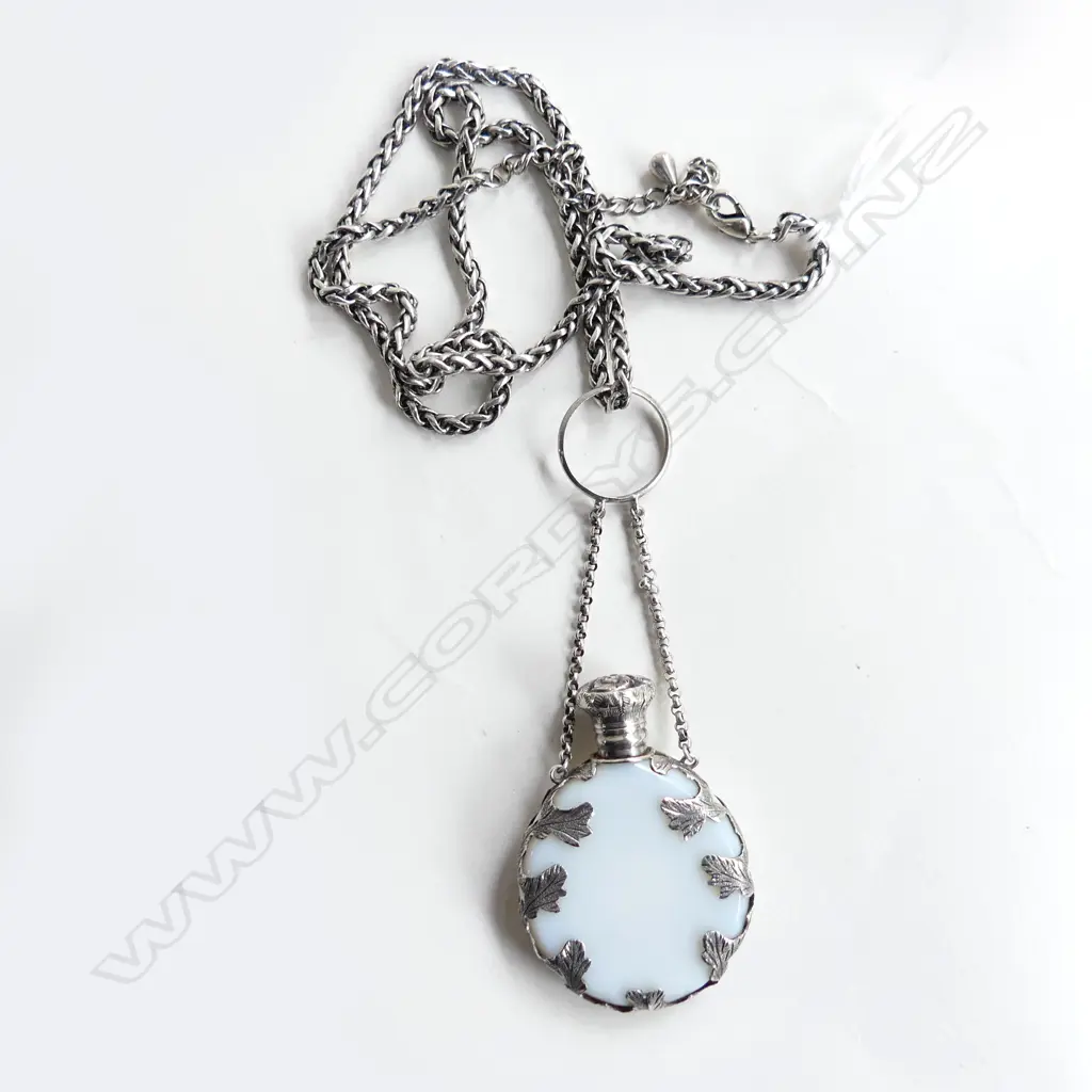 VINTAGE SILVER & MILK GLASS PERFUME BOTTLE ON SILVER CHAIN Image 1++