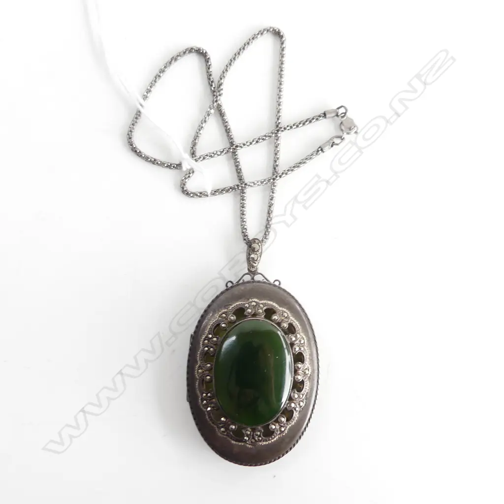 STG SILVER & GREENSTONE LOCKET PENDANT NECKLACE 29.0 GRAMS Image 1++