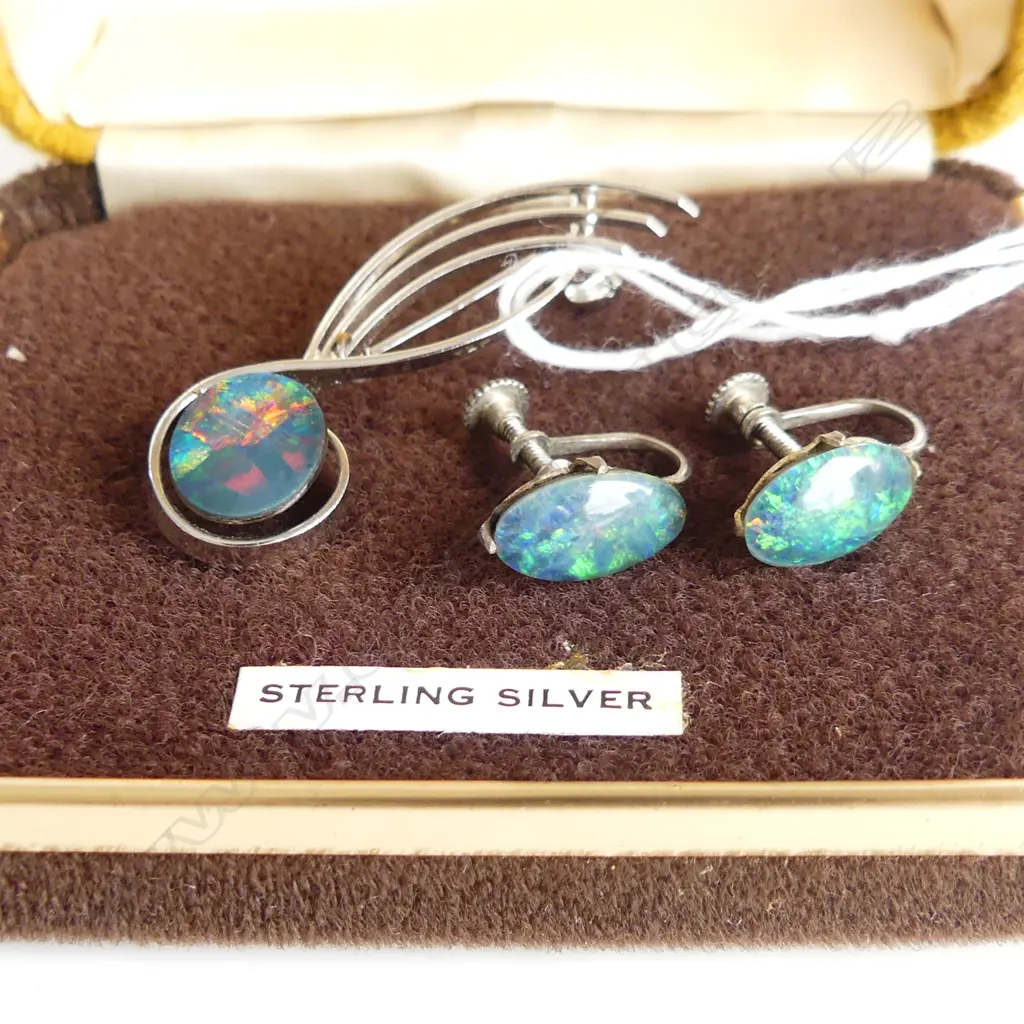 ST SILVER & OPAL DOUBLET BROOCH & EARRINGS, SCREW BACKS Image 1++