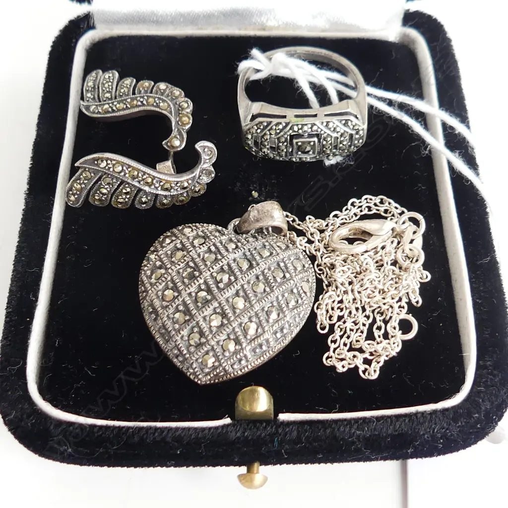 3 PCES STG & MARCASITE JEWELLERY; RING, HEART PENDANT NECKLACE, PR EARRINGS 15.9 GM Image 1++