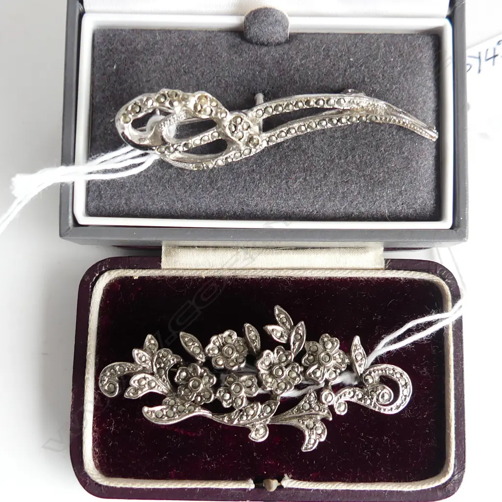 2 SILVER & MARCASITE BROOCHES Image 1++