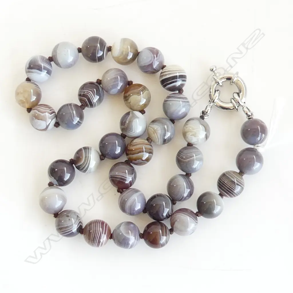 BOTSWANA AGATE BEAD NECKLACE Image 1++