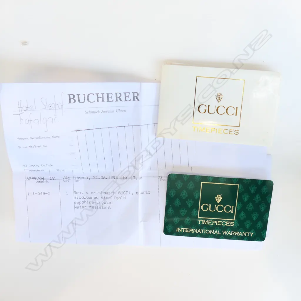 GUCCI BI-TONR GENTS WRISTWATCH Model 8000.2 M working Image 1++