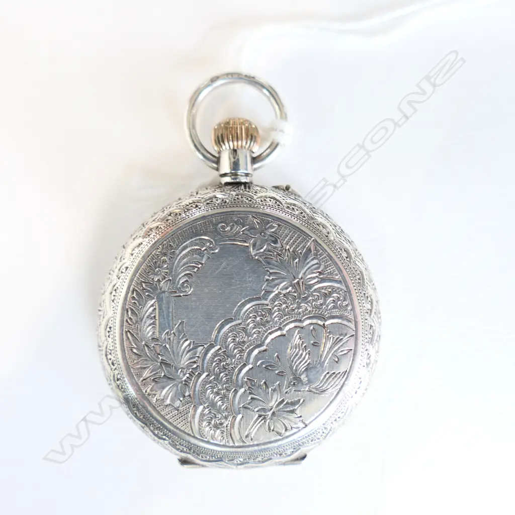 C1900 ENGRAVED SILVER MID SIZE HUNTER POCKET WATCH running Image 1++
