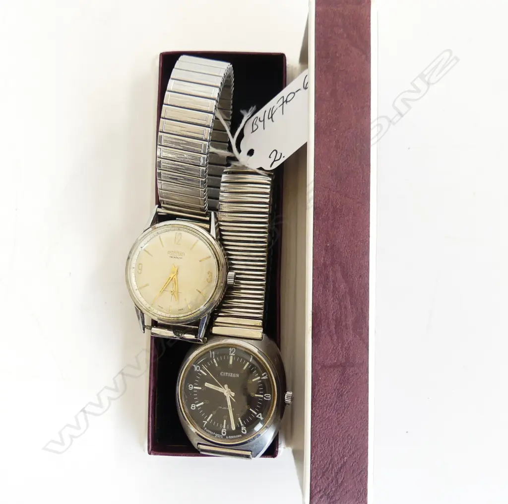 2 GENT'S VINTAGE WRISTWATCHES: ROAMER in box + CITIZEN both running Image 1++