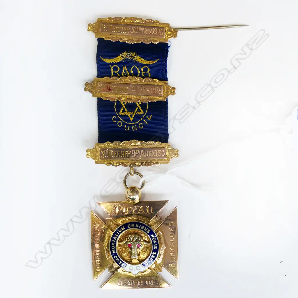 9CT R.A.O.B. MASONIC MEDAL 27.7 GM TOTAL Image 1++