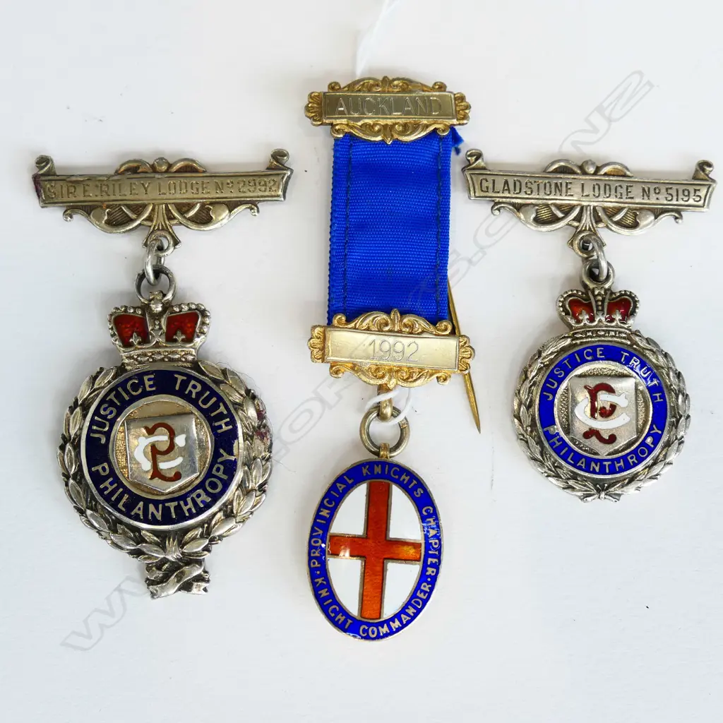 3 STG / SILVER GILT MASONIC MEDALS  Image 1++