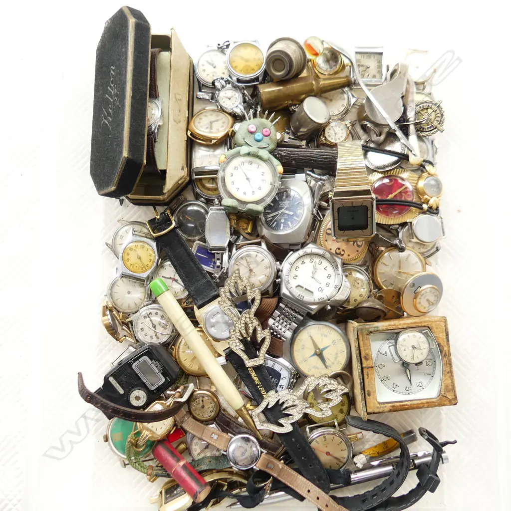 BOX VINTAGE WRIST WATCHES, ETC Image 1++