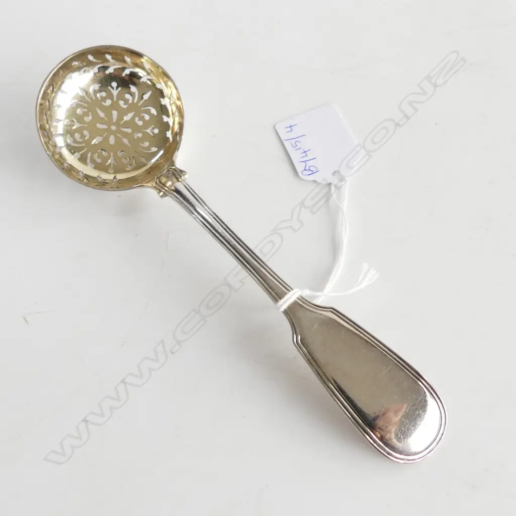 STG SILVER SUGAR SIFTER SPOON w. GILT BOWL, LONDON 1905 77 GM Image 1++