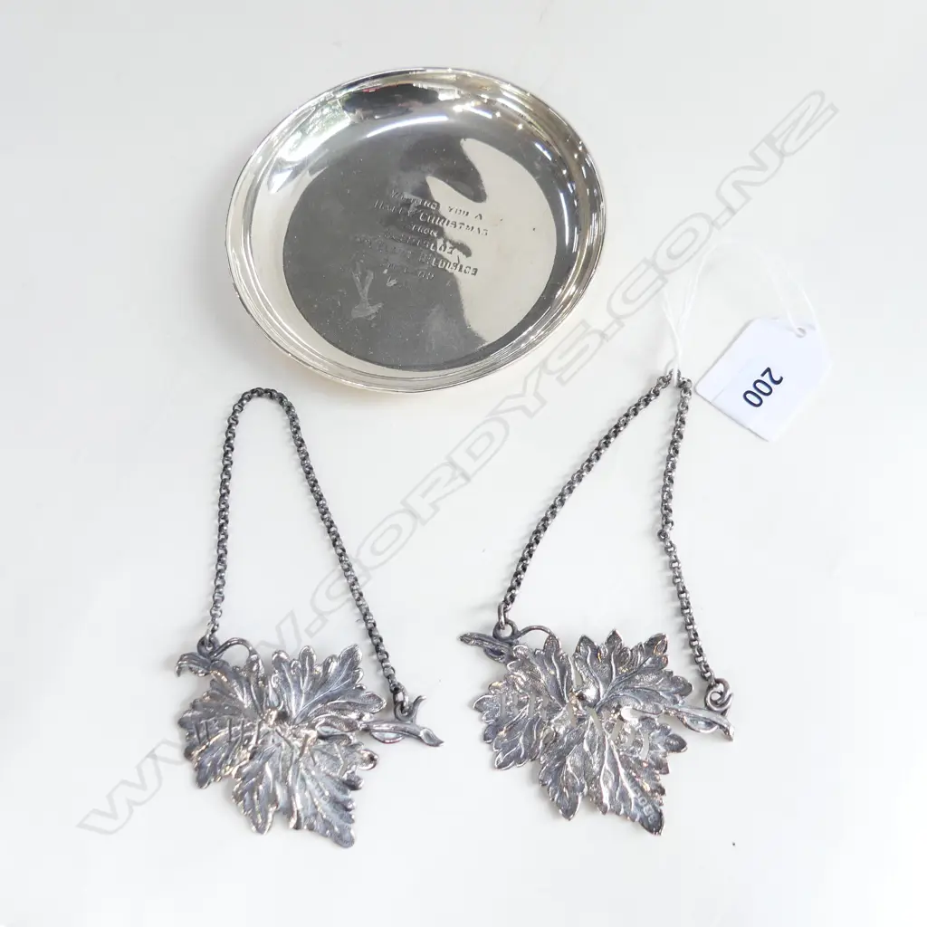 STG PIN DISH, LONDON 1935 + PR VICTORIAN WHISKY / BRANDY LABELS, B'HAM 91 GM Image 1++