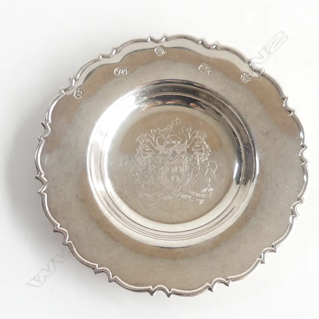STG SILVER PIN DISH, SHEFFIELD 2000 & TEA STRAINER CHESTER 1915 79 GM Image 1++