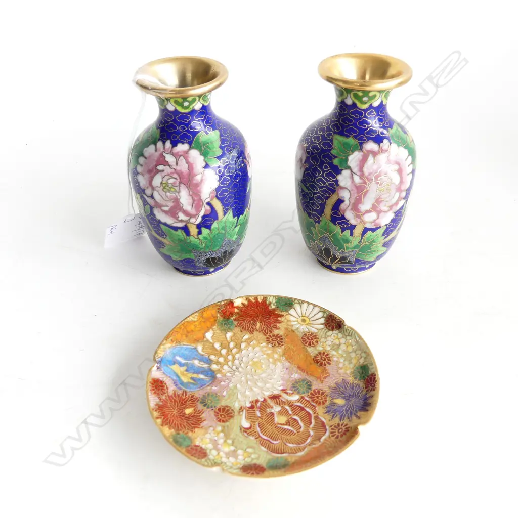PR SMALL BLUE CLOISONNE VASES H.105mm + SATSUMA PIN DISH 90mm dia Image 1++