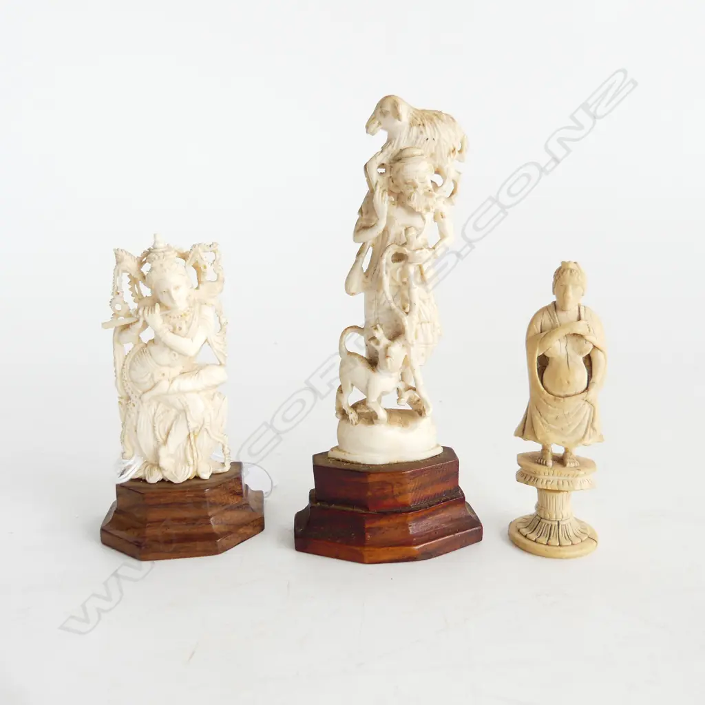 3 CARVED IVORY FIGURES H.135mm Image 1++