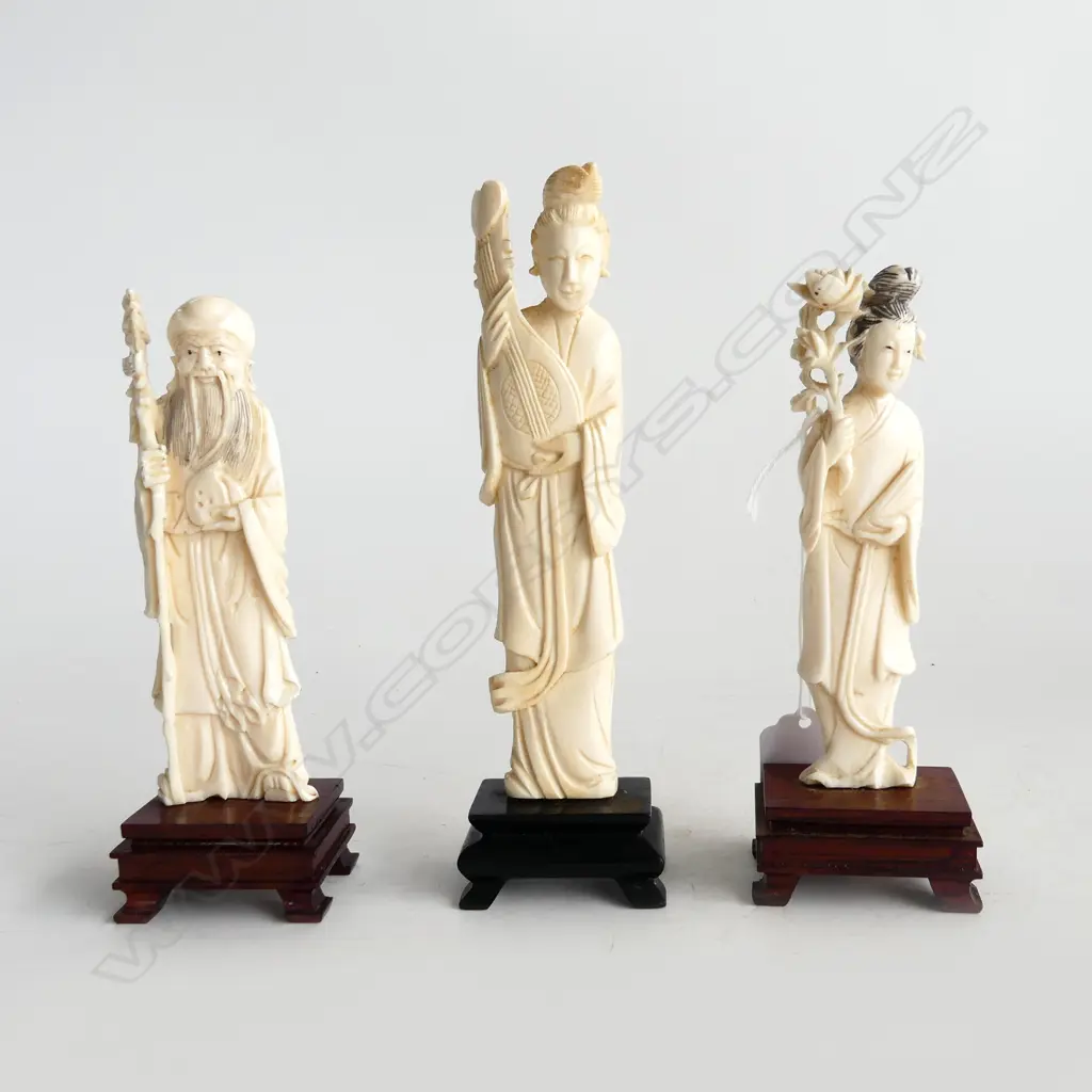 3 ORIENTAL CARVED IVORY FIGURES H.180mm Image 1++