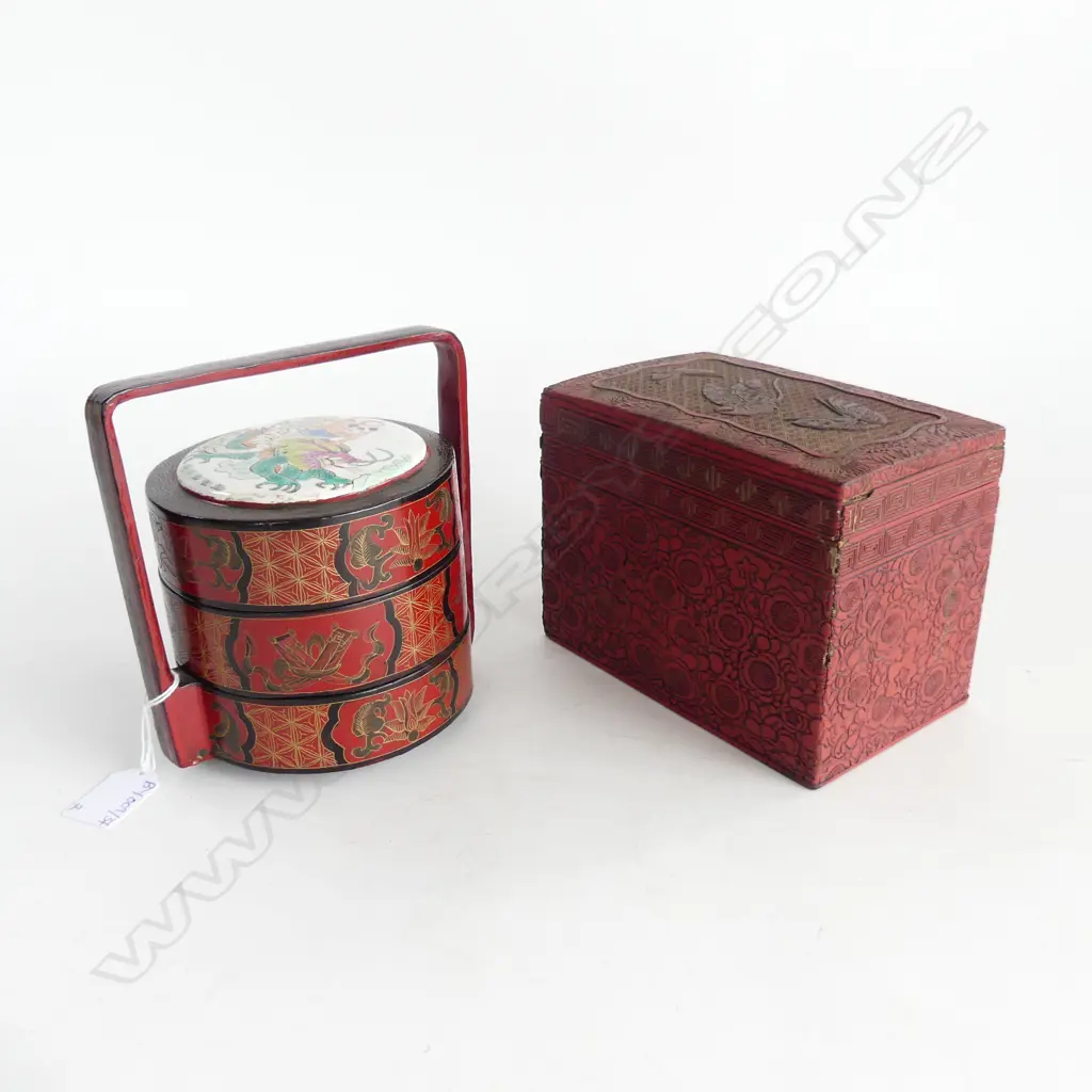 2 ORIENTAL RED LACQUER CONTAINERS H.165mm Image 1++
