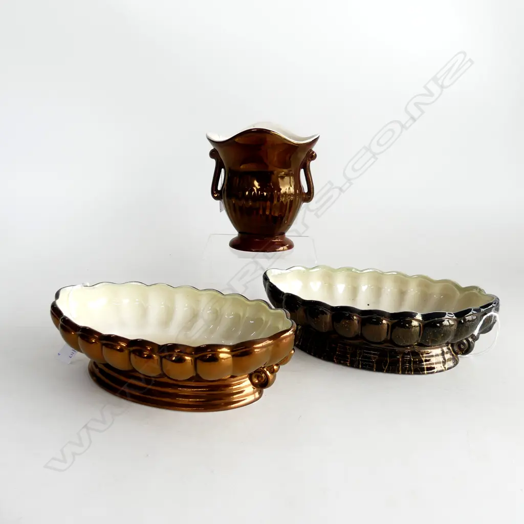 3 TITIAN STUDIO VASES TALLEST 160MM Image 1++