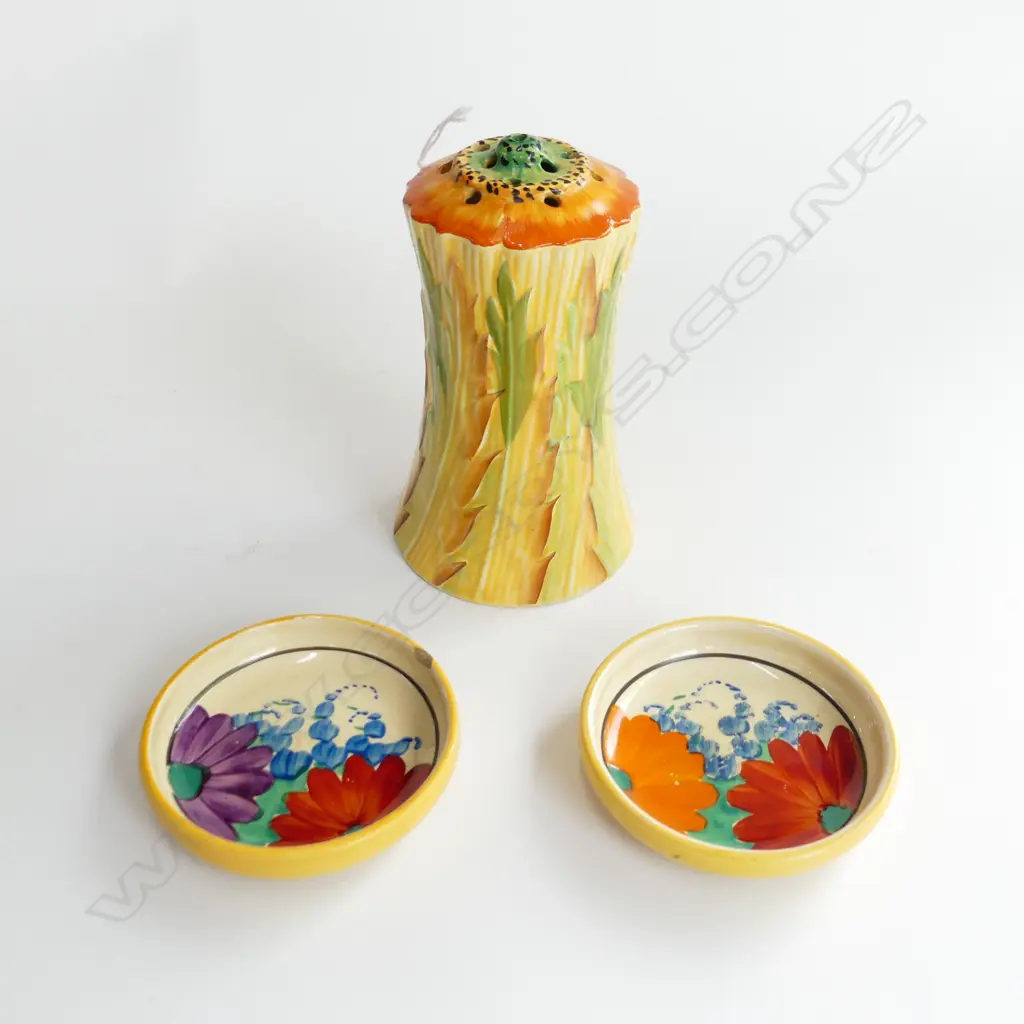 CARLTON WARE SUGAR SIFTER H.125mm + PR CLARICE CLIFF GAYDAY PIN DISHES (CHIP) 75mm dia Image 1++