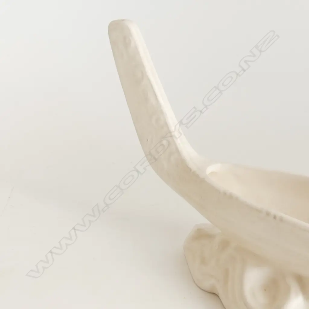 WHITE TITIAN WARE WAKA VASE L290MM & 2 TITIAN WHITE BASKET VASES H160 TALLEST Image 1++