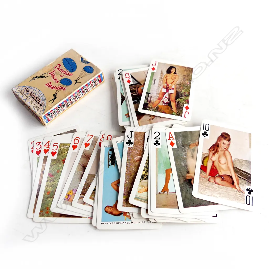 SET OF 'PARADISE OF NAKED BEAUTIES' PLAYING CARDS complete Image 1++
