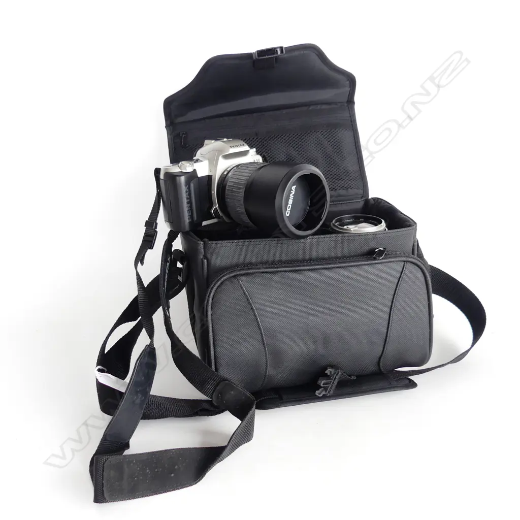 CASED MZ50 PENTAX CAMERA & ZOOM LENSE Image 1++