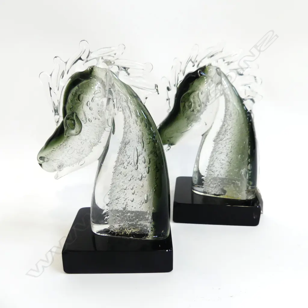 PR ART GLASS HORSE HEAD BOOK ENDS H.200mm Image 1++