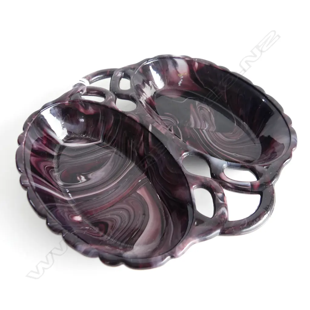 VICTORIAN SOWERBY PURPLE MALACHITE GLASS TWO COMPARTMENT DISH C. 1870’S L. 190mm Image 1++