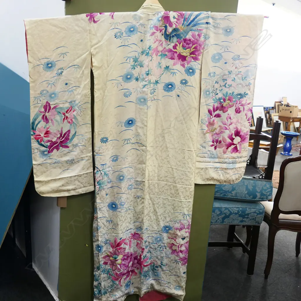 SILK FURISODE KIMONO Image 1++