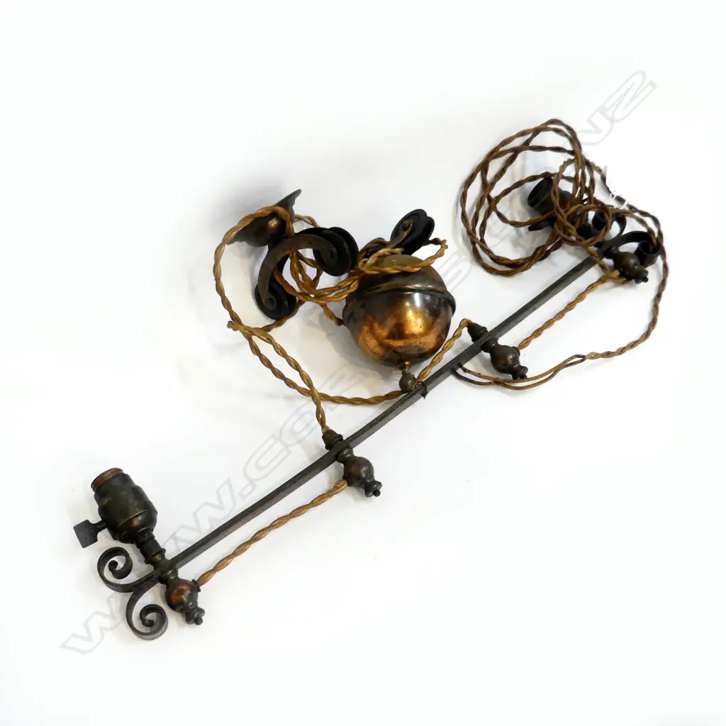 EARLY 20thC TWIN LIGHT RISE & FALL LAMP W.590mm Image 1++