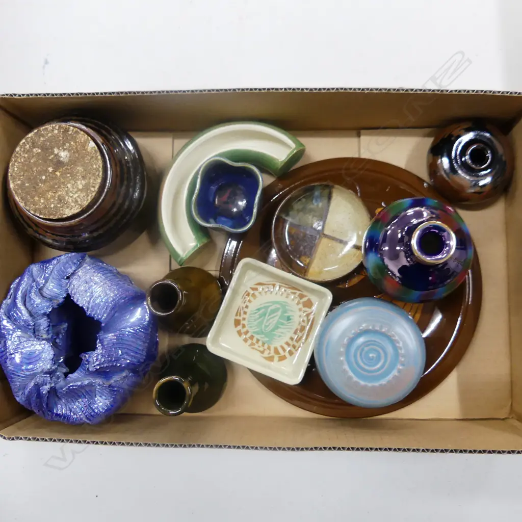 COLLECTION OF 12PCS NZ STUDIO POTTERY VARIOUS MAKERS Image 1++