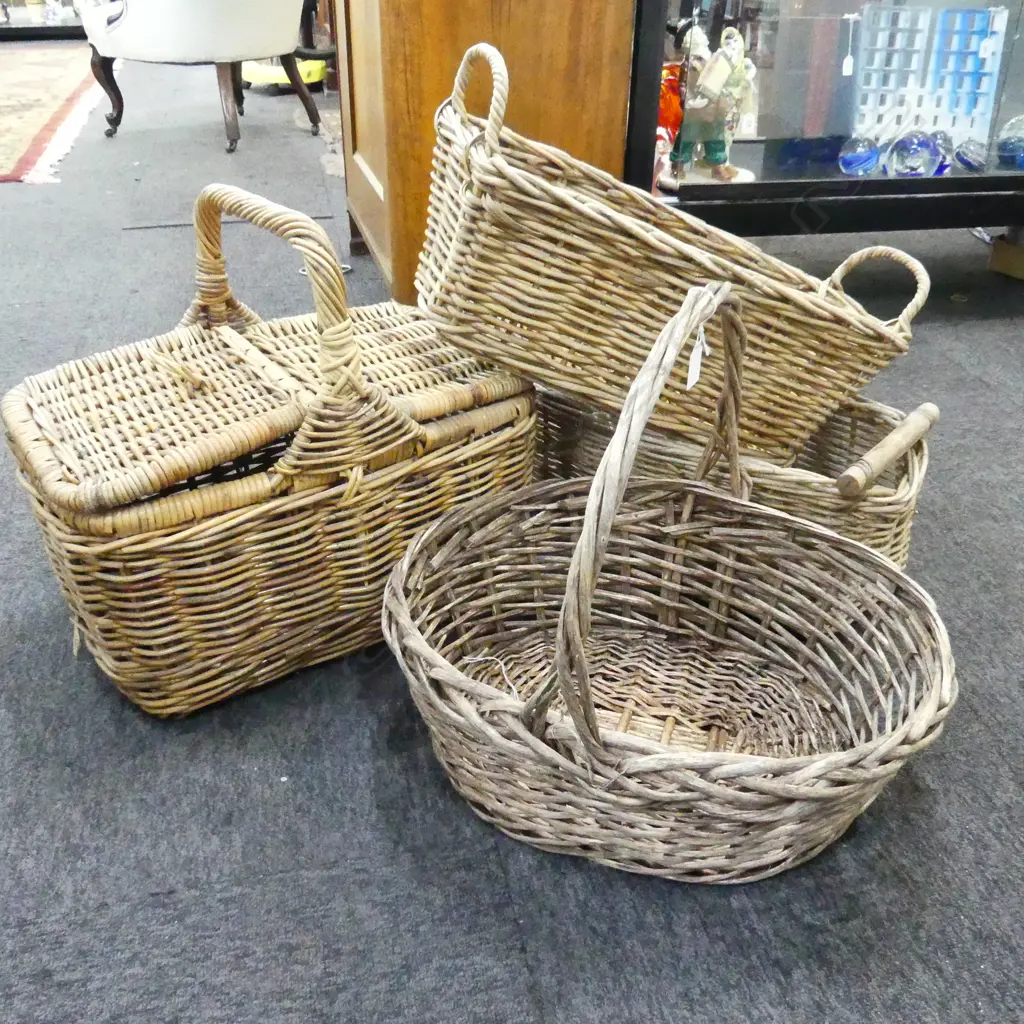 4 WOVEN CANE BASKETS Image 1++