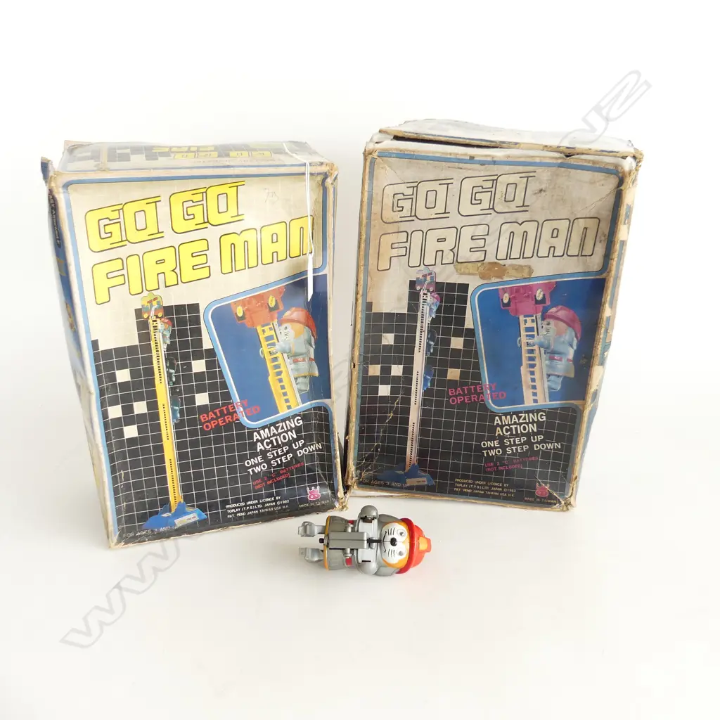 1970's TOY x 2 'GO GO FIREMAN', made in Taiwan Image 1++