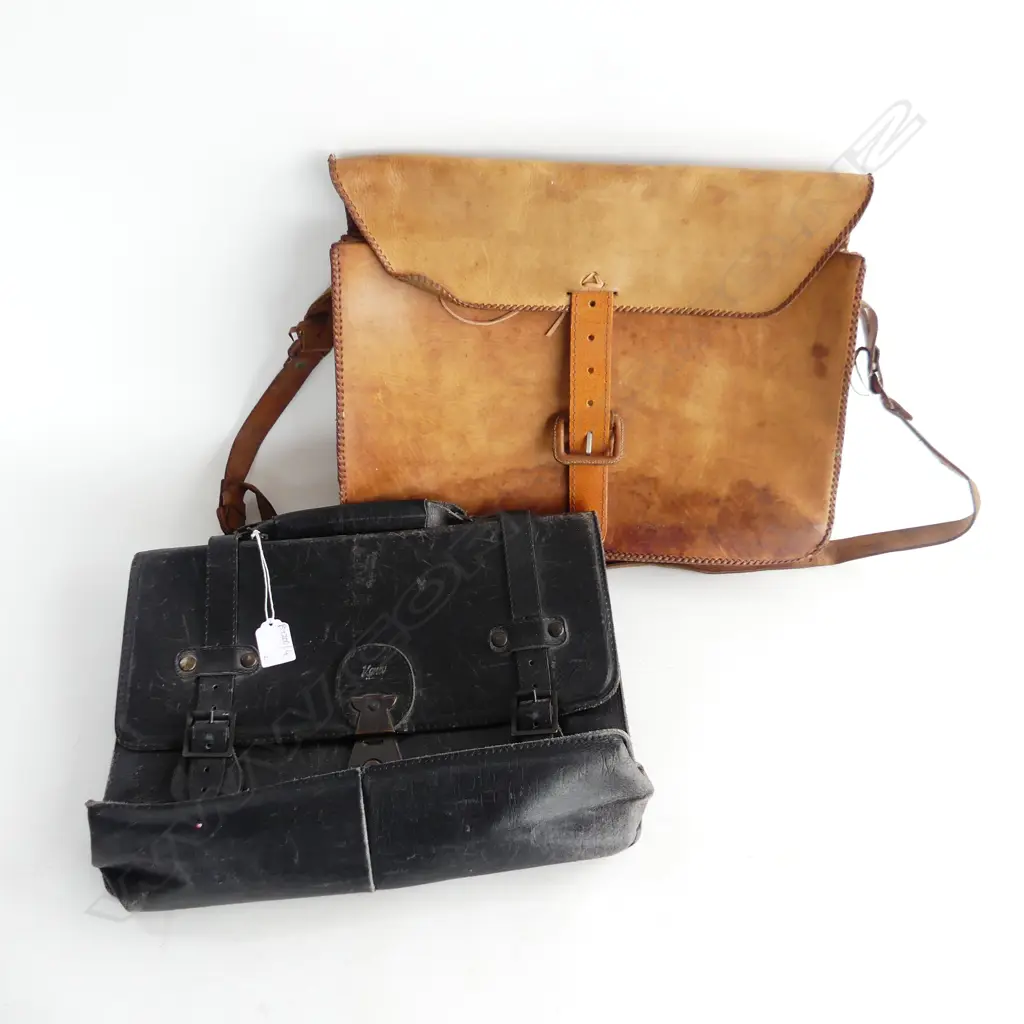 2 VINTAGE LEATHER SATCHELS W.360mm Image 1++