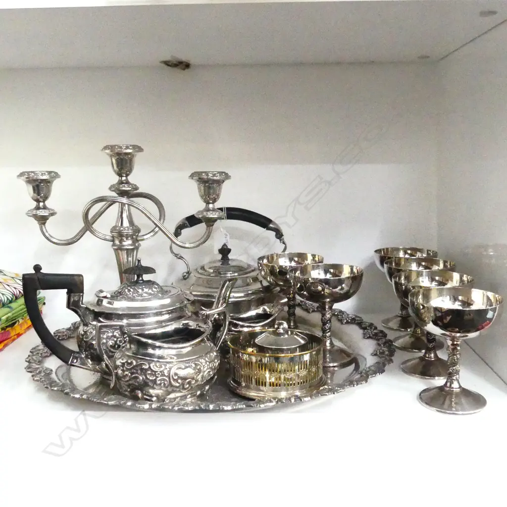 TRAY OF SILVER PLATED ITEMS Image 1++