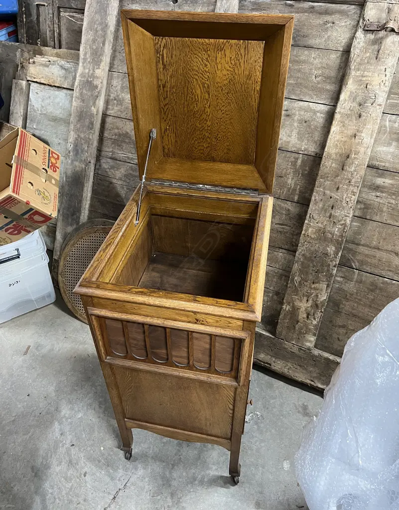 1920'S OAK floor standing GRAMAPHONE CABINET converted to a drinks cabinet Image 1++