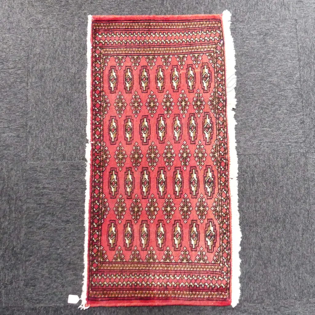 33M SML PERSIAN HAND KNOTTED RUG, 1030 x 510mm Image 1++