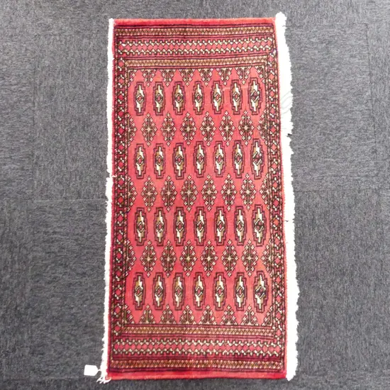 33M SML PERSIAN HAND KNOTTED RUG, 1030 x 510mm