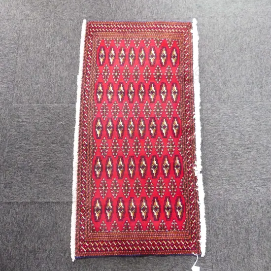153G - PERSIAN HAND KNOTTED RUG 1230 - 600mm